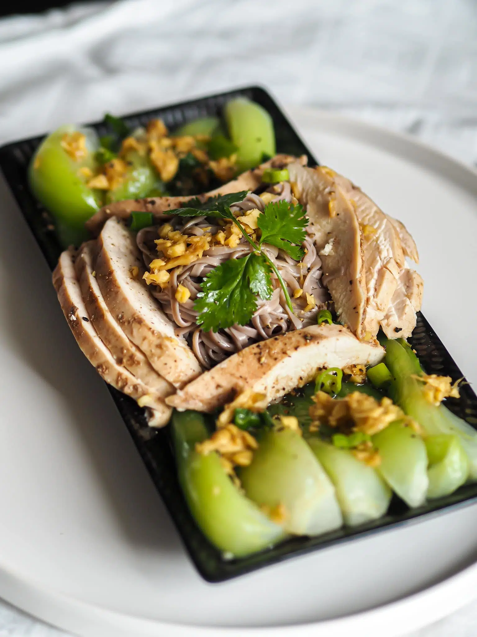 Recette low FODMAP Salade de nouilles asiatiques Recette low FODMAP Salade de nouilles asiatiques
